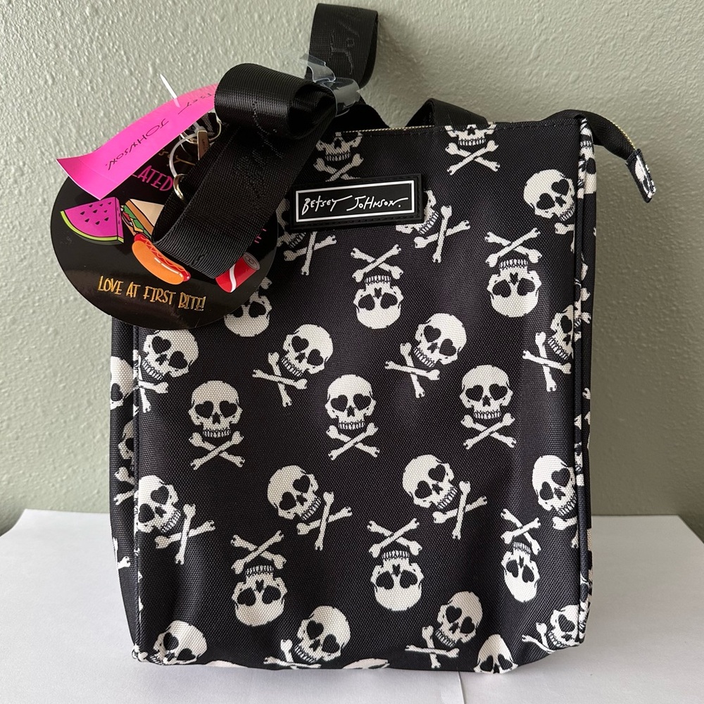 Betsey Johnson Black White Skull Crossbones Lunch Bag​​​​ Tote